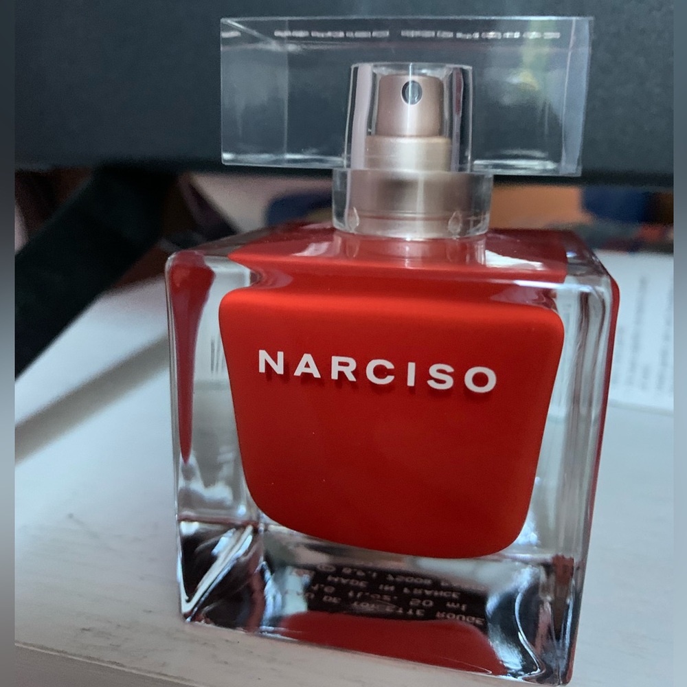 Narciso Rouge perfume